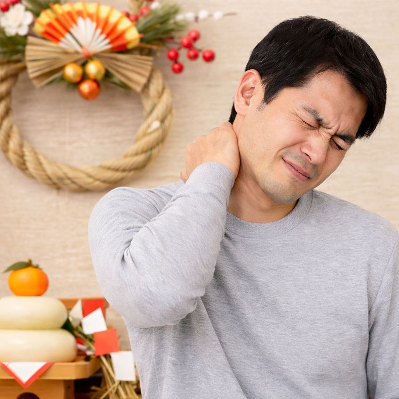 年始に多い頭痛の原因は“首”にあった？